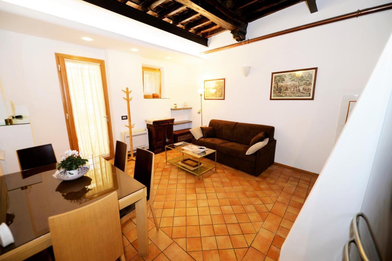 Aparthotel Campo De Fiori Relais à Rome Extérieur photo