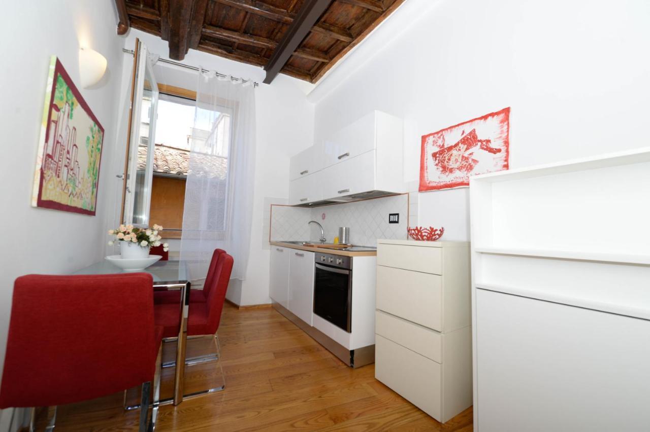 Aparthotel Campo De Fiori Relais à Rome Extérieur photo